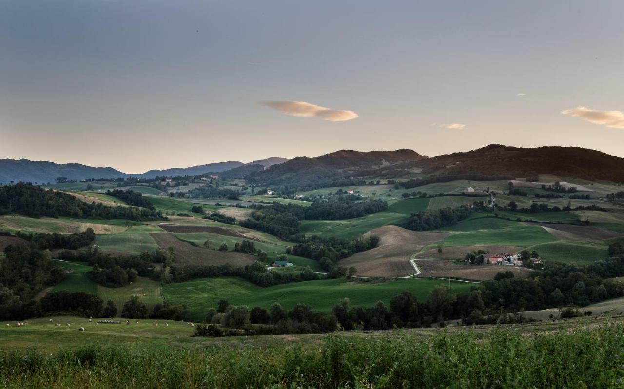 La Locanda Del Borgo Torrechiara Eksteriør billede